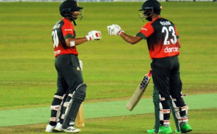 হাড্ডাহাড্ডি লড়াইয়ে শেষ হলো বাংলাদেশ ও নিউজিল্যান্ডের ম্যাচ