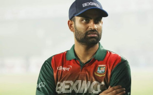 ব্রেকিং নিউজ :ডাক পেল তামিম