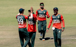 ব্রেকিং নিউজ: বিশ্বকাপে সিনিয়রদের ছাড়িয়ে যাওয়ার প্রত্যয় জুনিয়রদের