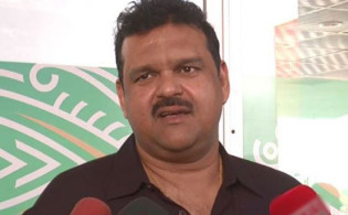 দলের সহ-অধিনায়ক নিয়ে প্রশ্নের জবাব দিলেন : আকরাম খান