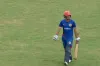 আবারও আউট, দেখেনিন সর্বশেষ স্কোর