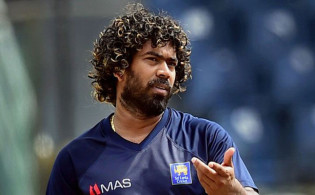 ক্রিকেট বিশ্বকে হতাশ করে কঠিন সিদ্ধান্ত নিলেন মালিঙ্গা