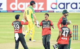 নবীর কাছে শীর্ষ স্থান হারালেন সাকিব
