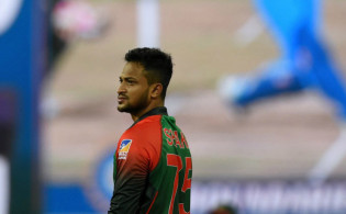 যার জন্য নাম্বার ওয়ান হয়ে বিশ্বকাপ খেলা হচ্ছেনা সাকিব আল হাসানের