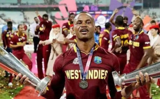 ওয়েস্ট ইন্ডিজের স্যামুয়েলসের বিরুদ্ধে বিশাল দুর্নীতির অভিযোগ