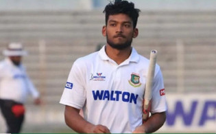 আম্পায়ারের বিতর্কিত সিদ্ধান্তে মাঠেই মেজাজ হারালেন শান্ত