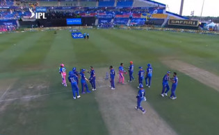 নাঠকীয়ভাবে শেষ হলো রাজস্থান ও দিল্লির মধ্যকার ম্যাচ, দেখেনিন ফলাফল