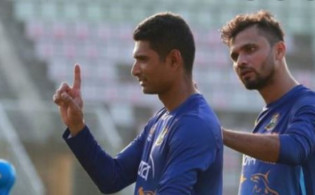 মাশরাফিকে নিয়ে লুকিয়ে রাখা সত্য কথাগুলো প্রকাশ করলেন মাহমুদউল্লাহ