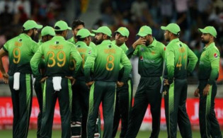 পাকিস্তানের বিশ্বকাপ দল থেকে বাদ পড়ছে যারা