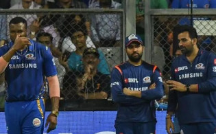 এবার খোলাখুলি পোলার্ডদের দুষলেন মুম্বইয়ের কোচিং স্টাফ জাহির