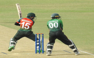 হাড্ডাহাড্ডি লড়াইয়ে শেষ হলো ‘এ’ দল বনাম এইচপি দলের মধ্যকার শেষ ম্যাচ, দেখেনিন ফলাফল