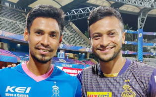 সাকিব ও মোস্তাফিজ এর জন্য জমে ওঠেছে আইপিএলের শেষ অংশ