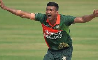 আউট,আউট,আউট, শুরুতেই উইকেট তুলে নিলেন তাসকিন, দেখেনিন সর্বশেষ স্কোর