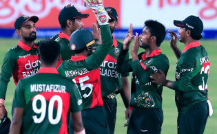 জয়ের কাছাকাছি টাইগাররা,সর্বশেষ স্কোর