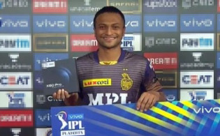 নিশ্চিত হারা ম্যাচ জয়লাভ করে ১টি পুরস্কারসহ যত টাকা পেলেন সাকিব