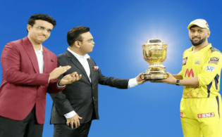 চ্যাম্পিয়ন হয়ে অবসর নিয়ে চুড়ান্ত সিদ্ধান্ত জানালেন ধোনি