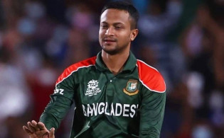 লজ্জার দিনে বিশ্বরেকর্ড, যা সাকিব ছাড়া পারেনি কোন ক্রিকেটার