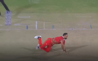আউট মাহেদী হাসান,২ উইকেট হারিয়ে বাংলাদেশের সংগ্রহ