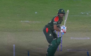 ৯ ওভার শেষে বাংলাদেশের সংগ্রহ