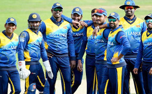 কোটি কোটি ভক্তকে কান্নার সাগরে ভাসিয়ে না ফেরার দেশে লঙ্কান সাবেক ক্রিকেটার