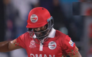 একের পর এক ক্যাচ মিসের পর, আবারও উইকেট তুলে নিলেন মুস্তাফিজ,সর্বশেষ স্কোর