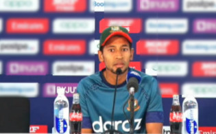 ‘নিজের চেহারা আয়না দেখুন’ সমালোচকদের উদ্দেশে মুশফিক