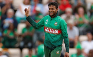 জোড়া রেকর্ডের হাতছানি সাকিবের