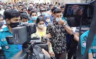 ব্রেকিং নিউজ : বউ শাশুড়িকে নিয়ে ক্রিকেটার নাসিরের আত্মসমর্পণ