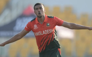 দেশের ক্রিকেটের উন্নতির ট্রিকস দিলেন : তাসকিন আহমেদ