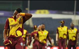 সবাইকে কাঁদিয়ে বিদায় নিলেন চ্যাম্পিয়ন ডিজে ব্রাভো