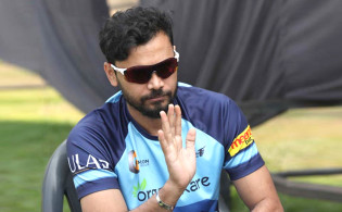 ডমিঙ্গোকে বাদ দিয়ে দলে দেখতে চাই নতুন কোনো কোচ: মাশরাফি