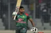 চার ছক্কার ব্যাটিং ঝড়ে আবারও নিজেকে প্রমাণ করলেন ইমরুল