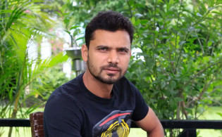 যে শর্তে দলের সঙ্গে কাজ করতে রাজি মাশরাফি