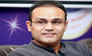 অস্ট্রেলিয়া ও পাকিস্তানের সেমিফাইনাল ম্যাচ নিয়ে ভবিষ্যবাণী করলেন : শেহবাগ