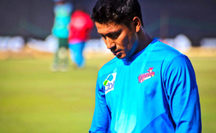 আশরাফুলকে সতর্ক করল বিসিবি