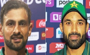 সেমিতে মালিক-রিজওয়ান থাকছেন কি না জানালো পাকিস্তান