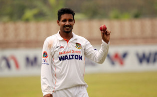 একাই ‘১০’ উইকেট নিলেন সানজামুল