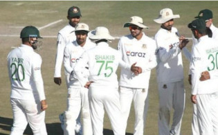 এইমাত্র পাওয়া : চমক নিয়ে বাংলাদেশের টেস্ট দল ঘোষণা