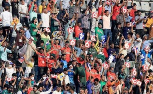 বাংলাদেশি ভক্তদের নিয়ে ফেসবুকে যা লিখলো পাকিস্তানের ক্রিকেট বোর্ড