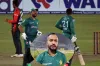 রিয়াদের শেষ ওভারের শেষ বল না খেলার যে ব্যাখ্যা দিলেন নওয়াজ