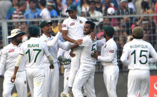 চরম দু:সংবাদ: বাংলাদেশের টেস্ট ম্যাচ সম্প্রচার করতে চায়না কোনো টিভি চ্যানেল