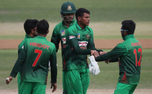 ভারতকে কোনভাবেই পাত্তাই দিলো না টাইগাররা