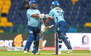 শাহজাদ ও রাজাপাকশার ব্যাটিং ঝড়ে শেষ হলো ২২২ রানের অবিশ্বাস্য ম্যাচ