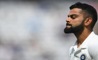 এক সাথে জোড়া লজ্জার রেকর্ডে নাম লেখালেন কোহলি