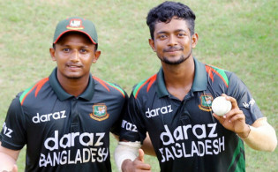বাংলাদেশের অগ্নিঝরা বোলিং ১৫ রানে ৪ উইকেট নেই ভারতের