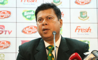 কোচ অধিনায়ককে দোষ দিয়ে যা বললেন নান্নু