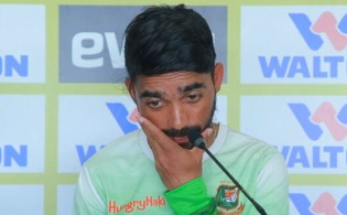 মমিনুলের নেতৃত্বে ১১ টেস্টে ৮ পরাজয়