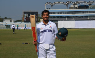 সৌম্যর সেঞ্চুরির পর তামিমের ১০ রানের আক্ষেপ