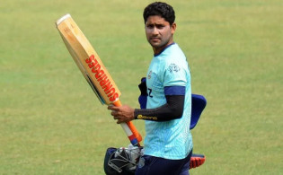 অবসর নিয়ে যে সিদ্ধান্ত নিলেন তারকা ক্রিকেটার ইমরুল