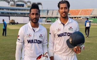 অবশেষে থামলেন সৌম্য, শতক হাঁকালেন শুভাগত